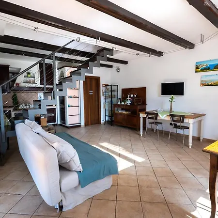 Nocleg ze śniadaniem Il Gelso Nero 3*